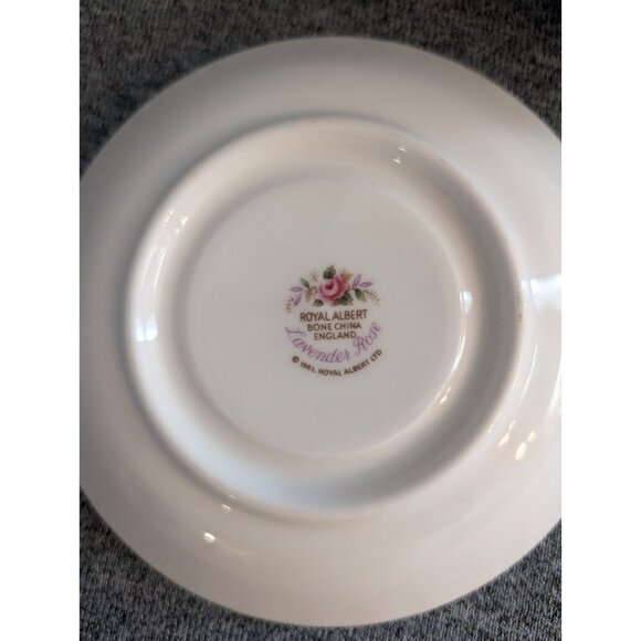 Royal Albert "Lavender Rose" Cup and Saucer Set - Picture 4 of 5
